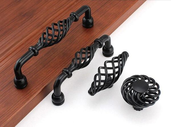 Provincial kitchen twist cabinet handles matt black - Image 2