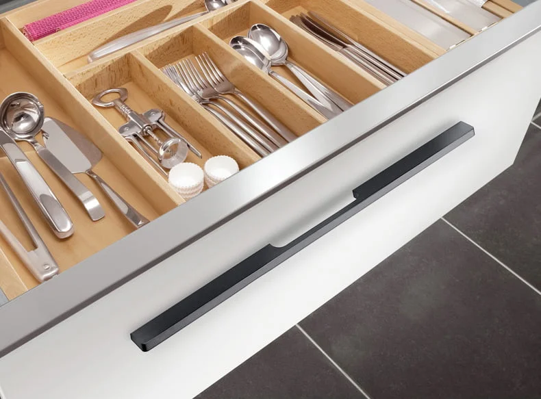 Contemporary Kitchen Drawer Cabinet handles square Canberra Matt Black - Image 8