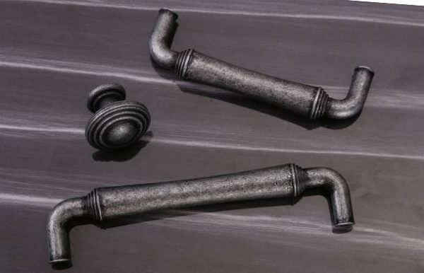 Hampton kitchen Drawer handles Hervey Bay antique pewter/ rustic brass /matt black - Image 3