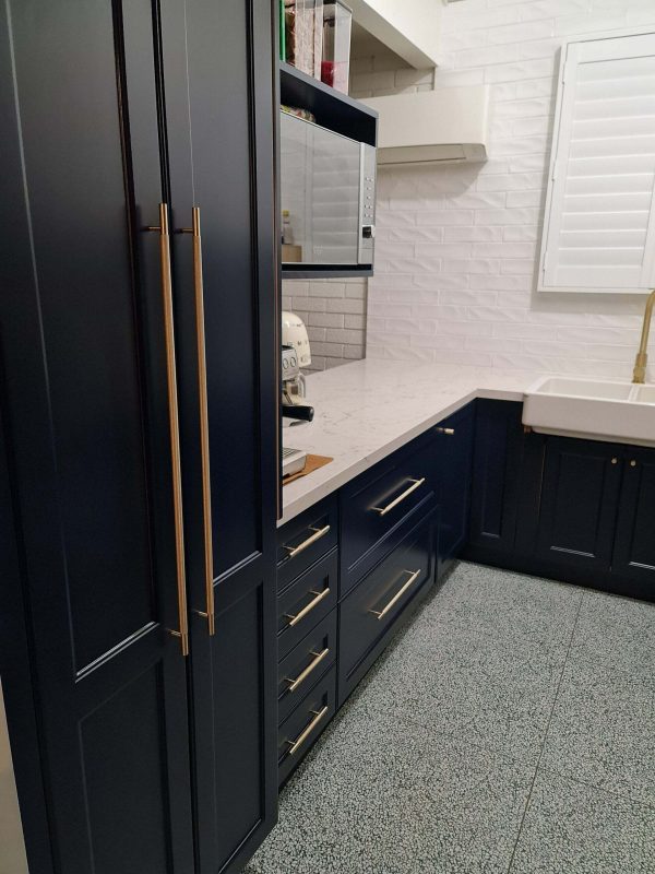 Appliance Pull handles Black / Brass / Nickel / antique aged brass burleigh heads