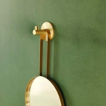 Round robe hook brushed brass