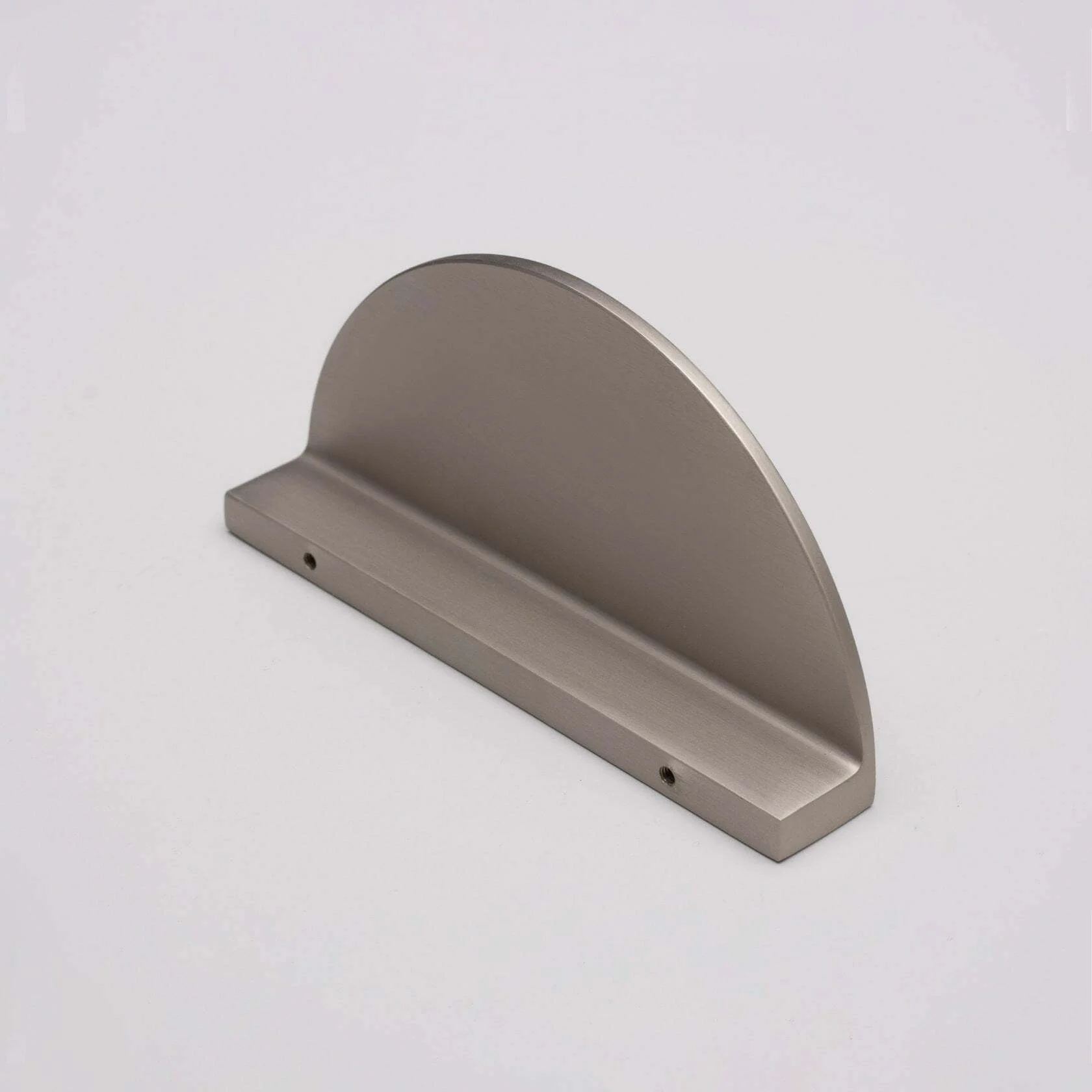 KT&CO Kitchen drawer handles luna pull half moon Albany Matt black / brushed brass /Brushed nickel - Image 4