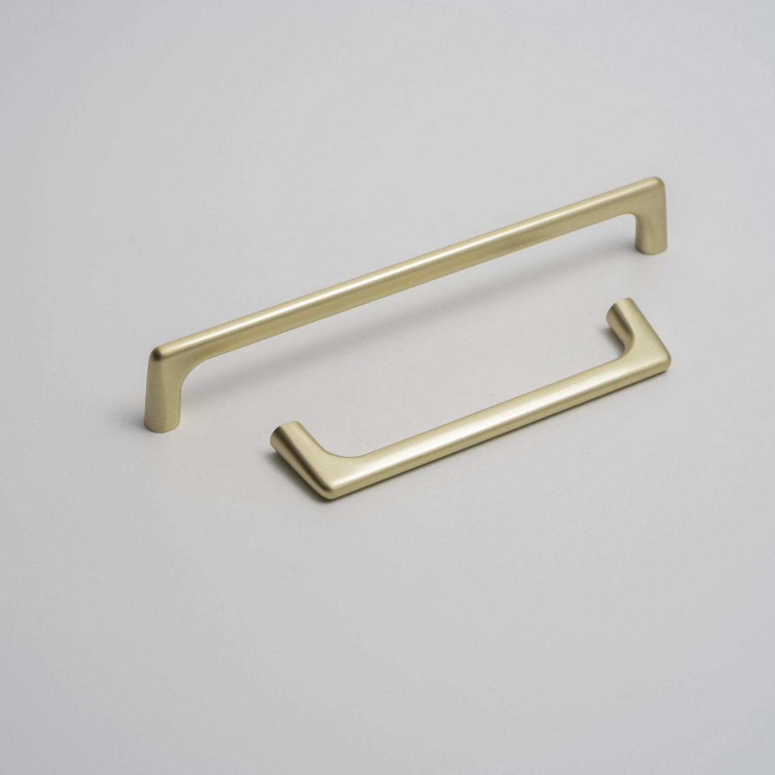 Kitchen handles Surfers Paradise Matt black /Brushed brass/Brushed