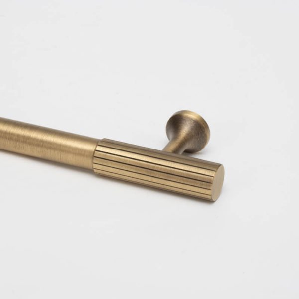 KT&CO Kitchen cabinet handles antique aged brass Rose Bay - Image 5
